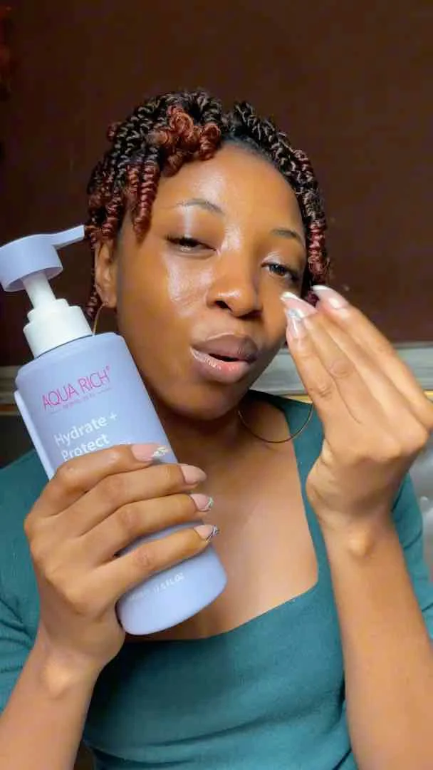 QUA RICH  HYDRATE AND PROTECT BODY LOTION