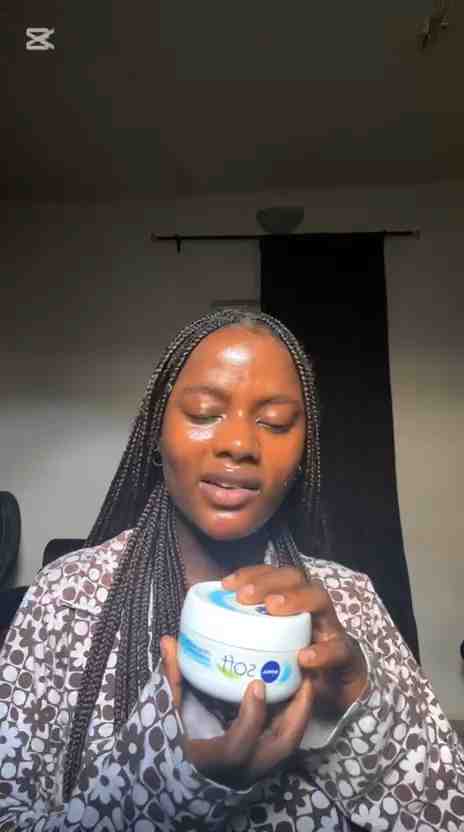 Nivea soft moisturizer